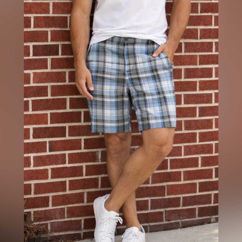-Ben Hogan Performance Tan and Grey Plaid Flat Front Golf Shorts Men's Size 34